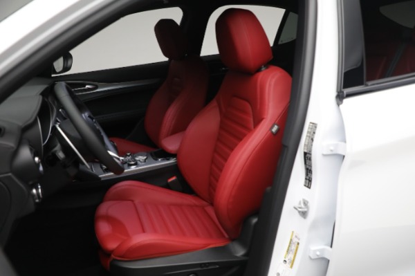New 2024 Alfa Romeo Stelvio Veloce for sale $56,695 at Bugatti of Greenwich in Greenwich CT 06830 24