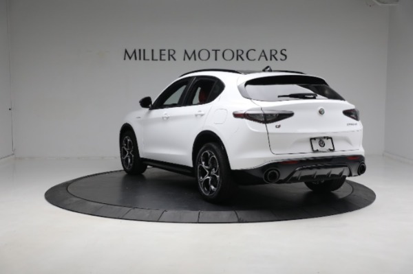 New 2024 Alfa Romeo Stelvio Veloce for sale $56,695 at Bugatti of Greenwich in Greenwich CT 06830 9