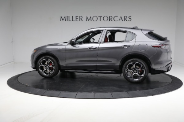 New 2024 Alfa Romeo Stelvio Veloce for sale $58,055 at Bugatti of Greenwich in Greenwich CT 06830 8