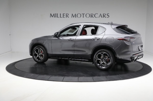 New 2024 Alfa Romeo Stelvio Veloce for sale $58,055 at Bugatti of Greenwich in Greenwich CT 06830 9