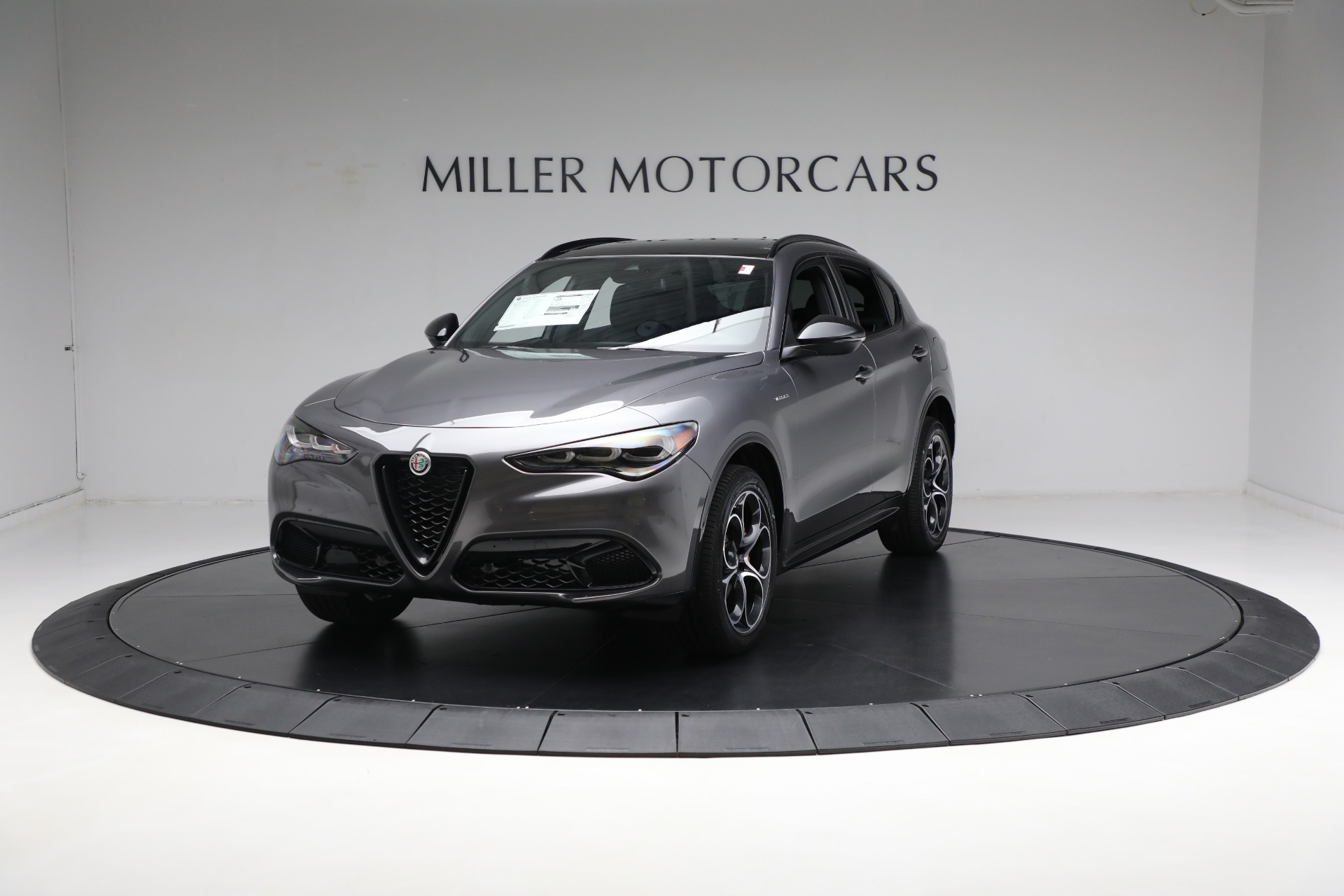 New 2024 Alfa Romeo Stelvio Veloce for sale $58,055 at Bugatti of Greenwich in Greenwich CT 06830 1