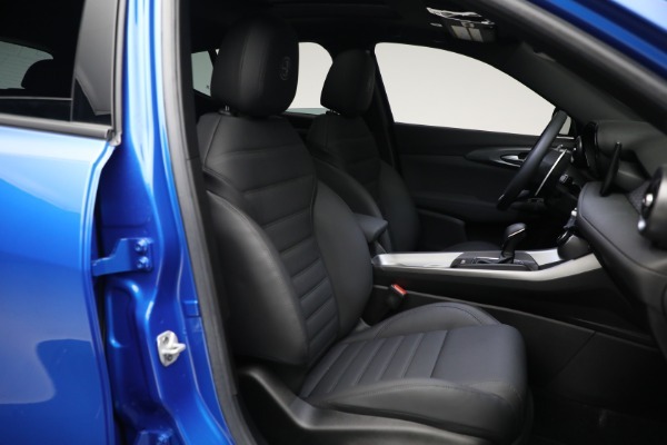 New 2024 Alfa Romeo Tonale Veloce for sale Sold at Bugatti of Greenwich in Greenwich CT 06830 21