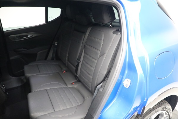 New 2024 Alfa Romeo Tonale Veloce for sale Sold at Bugatti of Greenwich in Greenwich CT 06830 27