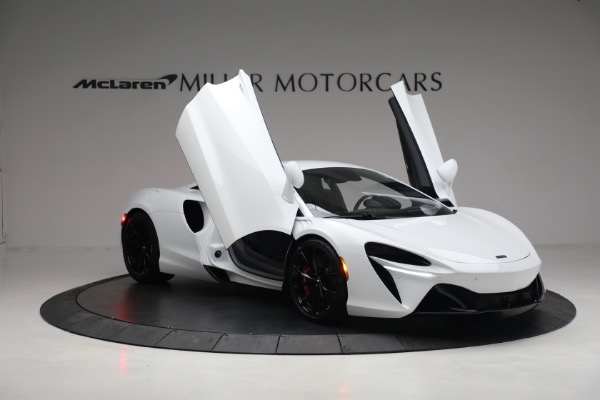 New 2023 McLaren Artura for sale Call for price at Bugatti of Greenwich in Greenwich CT 06830 17