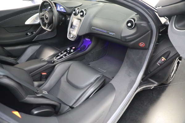 New 2023 McLaren GT Luxe for sale $237,798 at Bugatti of Greenwich in Greenwich CT 06830 22