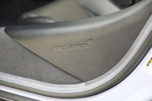 New 2023 McLaren GT Luxe for sale $237,798 at Bugatti of Greenwich in Greenwich CT 06830 28