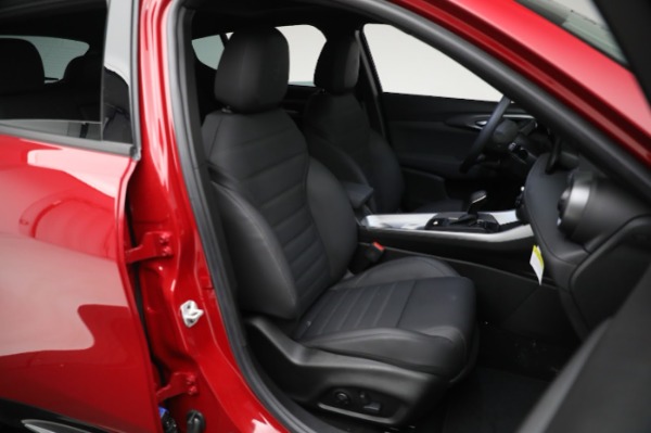 New 2024 Alfa Romeo Tonale Ti for sale $50,290 at Bugatti of Greenwich in Greenwich CT 06830 20
