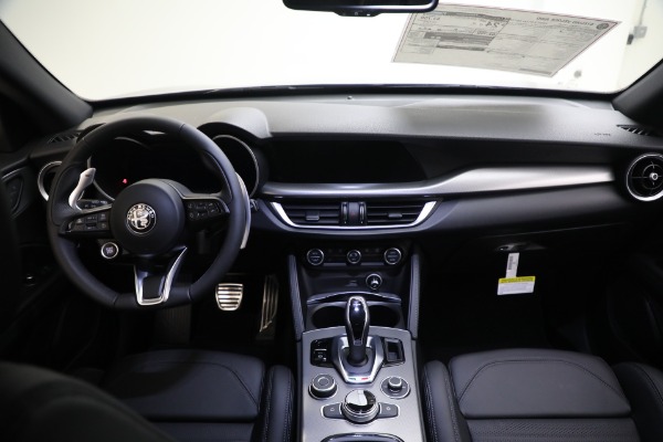 New 2024 Alfa Romeo Stelvio Veloce for sale Sold at Bugatti of Greenwich in Greenwich CT 06830 23