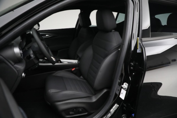 New 2024 Alfa Romeo Tonale Ti for sale Sold at Bugatti of Greenwich in Greenwich CT 06830 24