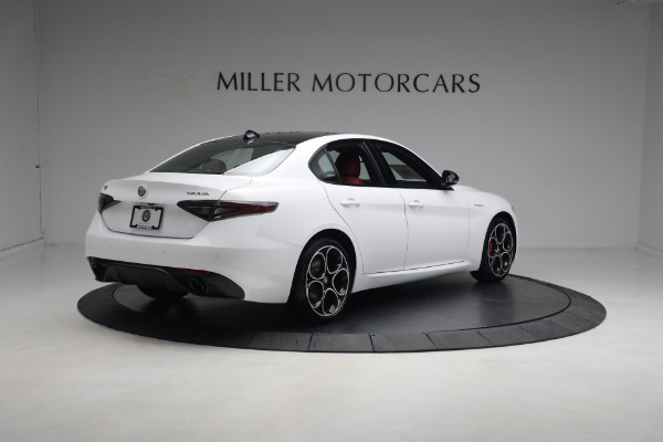 New 2024 Alfa Romeo Giulia Veloce for sale $55,285 at Bugatti of Greenwich in Greenwich CT 06830 12