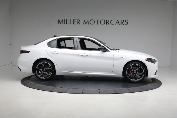 New 2024 Alfa Romeo Giulia Veloce for sale $55,285 at Bugatti of Greenwich in Greenwich CT 06830 15