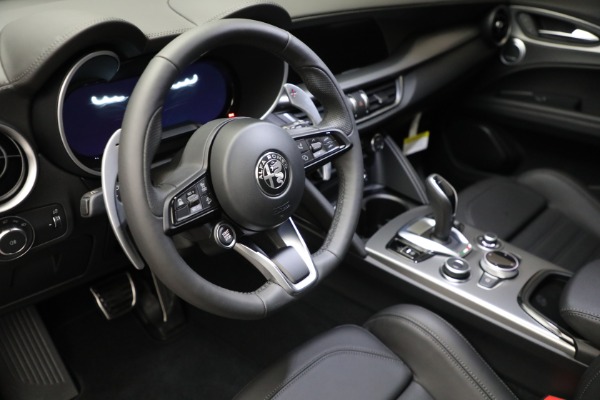 New 2024 Alfa Romeo Stelvio Veloce for sale Sold at Bugatti of Greenwich in Greenwich CT 06830 26