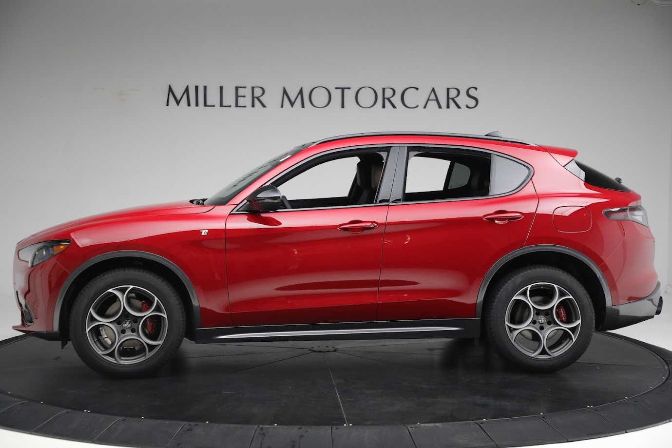 New 2024 Alfa Romeo Stelvio Ti for sale $53,920 at Bugatti of Greenwich in Greenwich CT 06830 1