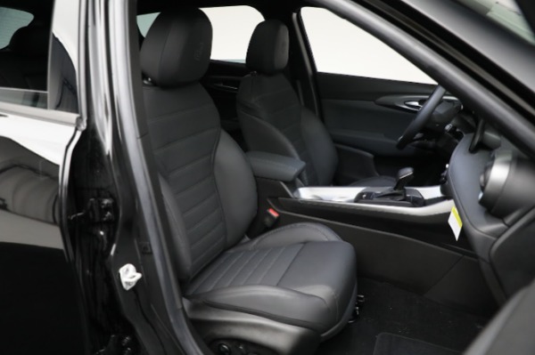 Used 2024 Alfa Romeo Tonale Ti for sale $30,900 at Bugatti of Greenwich in Greenwich CT 06830 27