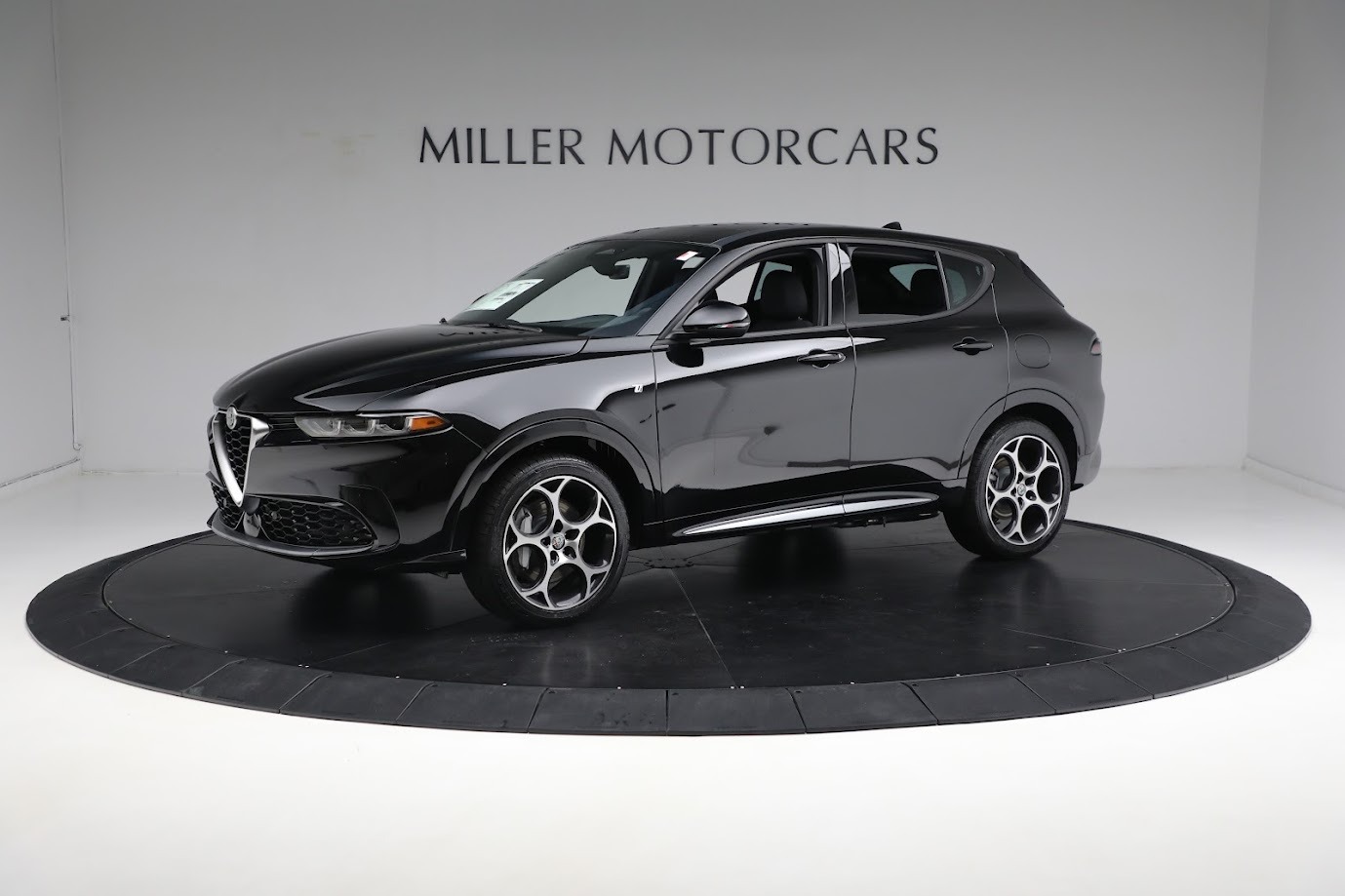 Used 2024 Alfa Romeo Tonale Ti for sale $30,900 at Bugatti of Greenwich in Greenwich CT 06830 1