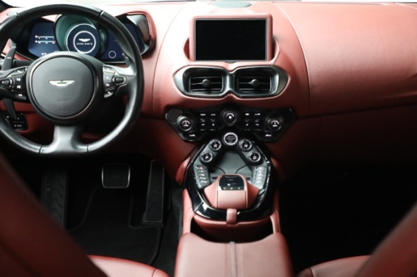 Used 2021 Aston Martin Vantage for sale $124,900 at Bugatti of Greenwich in Greenwich CT 06830 21