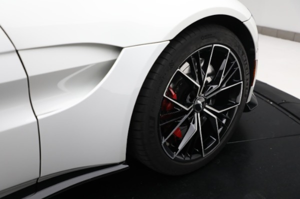 Used 2021 Aston Martin Vantage for sale $124,900 at Bugatti of Greenwich in Greenwich CT 06830 27
