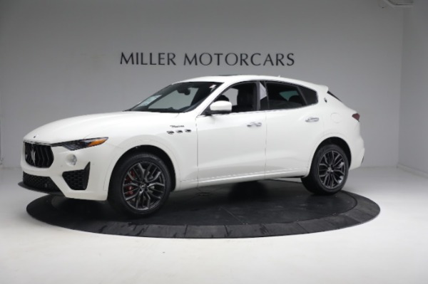 New 2023 Maserati Levante Modena for sale $98,059 at Bugatti of Greenwich in Greenwich CT 06830 4