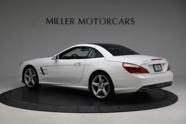 Used 2016 Mercedes-Benz SL-Class SL 400 for sale $44,900 at Bugatti of Greenwich in Greenwich CT 06830 4