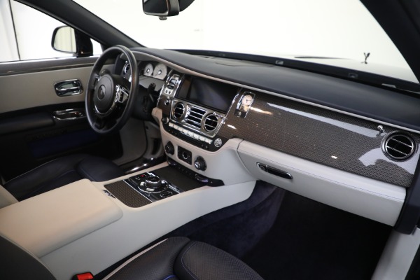 Used 2019 Rolls-Royce Black Badge Ghost for sale $225,900 at Bugatti of Greenwich in Greenwich CT 06830 24