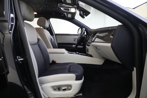 Used 2019 Rolls-Royce Black Badge Ghost for sale $225,900 at Bugatti of Greenwich in Greenwich CT 06830 25