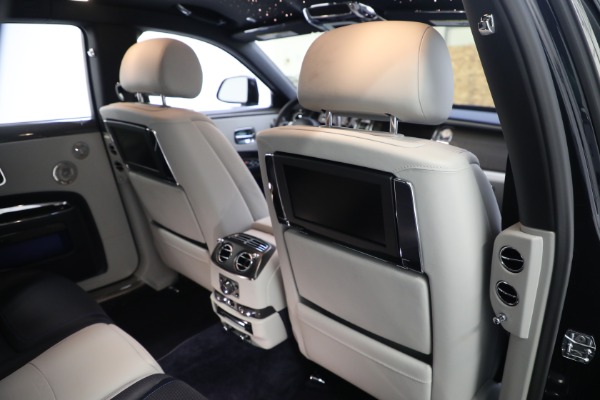 Used 2019 Rolls-Royce Black Badge Ghost for sale $225,900 at Bugatti of Greenwich in Greenwich CT 06830 27