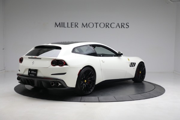 Used 2018 Ferrari GTC4Lusso for sale $225,900 at Bugatti of Greenwich in Greenwich CT 06830 6
