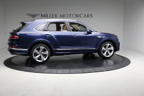 New 2023 Bentley Bentayga V8 for sale $238,450 at Bugatti of Greenwich in Greenwich CT 06830 9