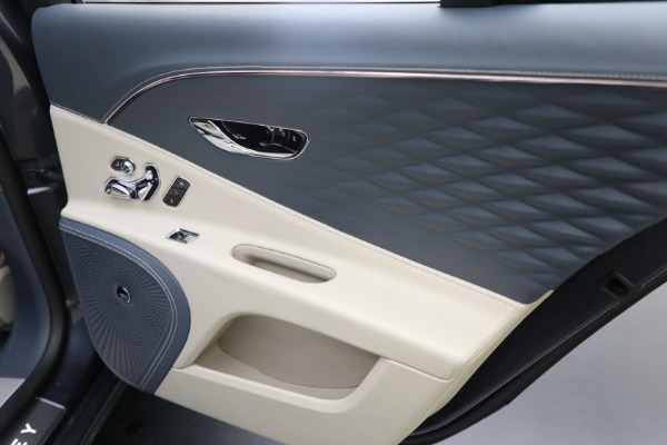 New 2024 Bentley Flying Spur Azure V8 for sale Sold at Bugatti of Greenwich in Greenwich CT 06830 27