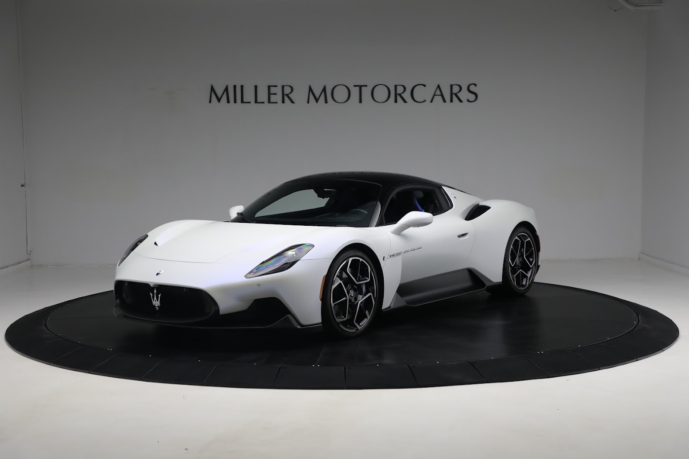 Used 2022 Maserati MC20 for sale $203,900 at Bugatti of Greenwich in Greenwich CT 06830 1