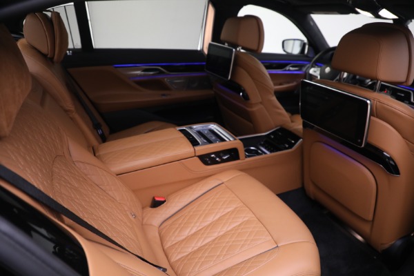 Used 2022 BMW 7 Series ALPINA B7 xDrive for sale $109,900 at Bugatti of Greenwich in Greenwich CT 06830 28