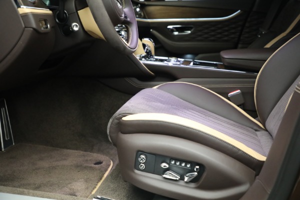 Used 2023 Bentley Flying Spur Speed for sale $289,900 at Bugatti of Greenwich in Greenwich CT 06830 15