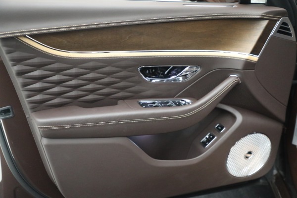Used 2023 Bentley Flying Spur Speed for sale $289,900 at Bugatti of Greenwich in Greenwich CT 06830 17