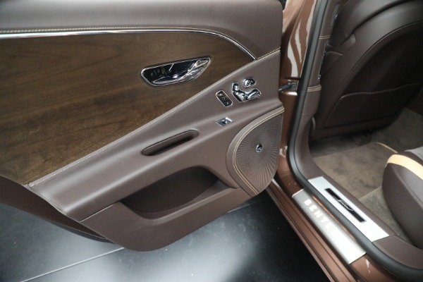 Used 2023 Bentley Flying Spur Speed for sale $289,900 at Bugatti of Greenwich in Greenwich CT 06830 19