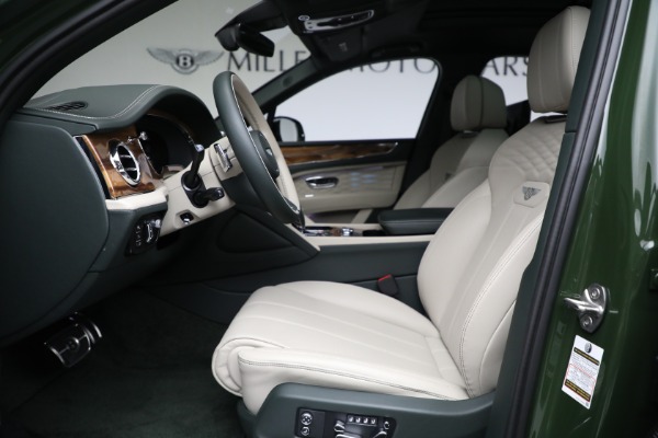 Used 2023 Bentley Bentayga EWB Azure V8 for sale Sold at Bugatti of Greenwich in Greenwich CT 06830 23