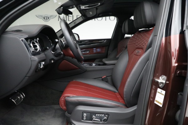 Used 2023 Bentley Bentayga EWB Azure V8 for sale $264,900 at Bugatti of Greenwich in Greenwich CT 06830 25