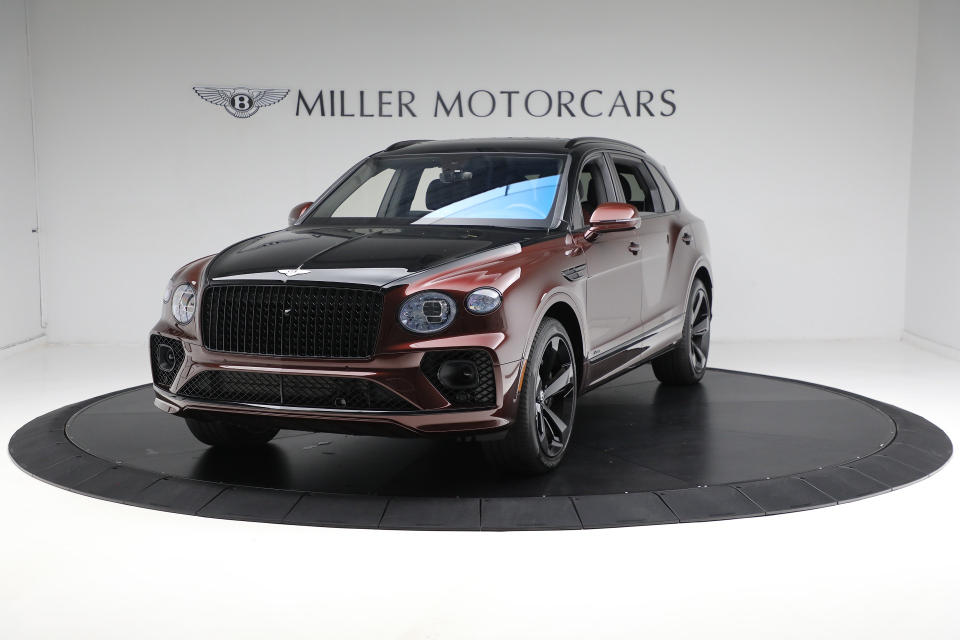 Used 2023 Bentley Bentayga EWB Azure V8 for sale $264,900 at Bugatti of Greenwich in Greenwich CT 06830 1