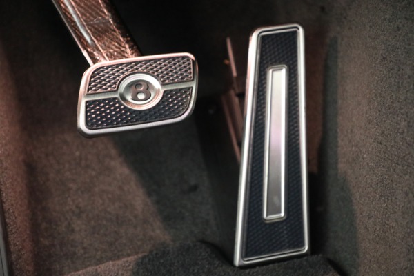 Used 2023 Bentley Continental GT Speed for sale $329,900 at Bugatti of Greenwich in Greenwich CT 06830 27