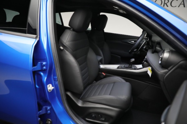 New 2024 Alfa Romeo Tonale Ti for sale Sold at Bugatti of Greenwich in Greenwich CT 06830 28
