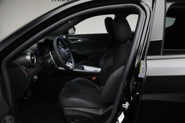 New 2024 Alfa Romeo Tonale Veloce for sale Sold at Bugatti of Greenwich in Greenwich CT 06830 24
