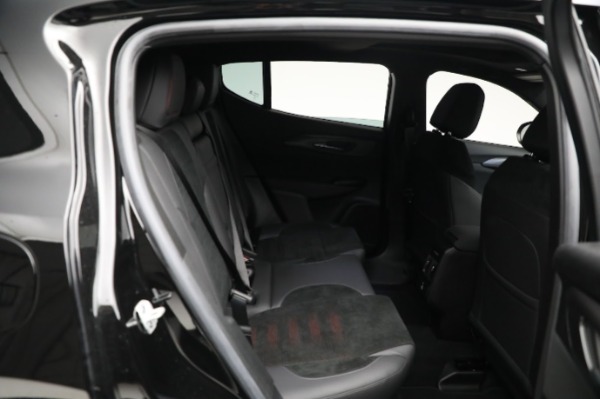 Used 2024 Alfa Romeo Tonale Veloce for sale $28,900 at Bugatti of Greenwich in Greenwich CT 06830 25