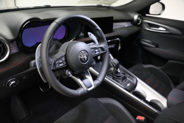 New 2024 Alfa Romeo Tonale Veloce for sale Sold at Bugatti of Greenwich in Greenwich CT 06830 28