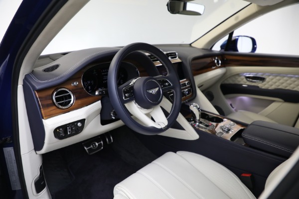 New 2023 Bentley Bentayga Azure Hybrid for sale $224,900 at Bugatti of Greenwich in Greenwich CT 06830 14