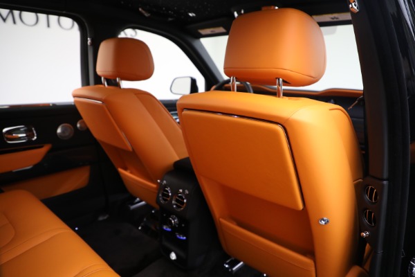 New 2024 Rolls-Royce Black Badge Cullinan for sale Sold at Bugatti of Greenwich in Greenwich CT 06830 24