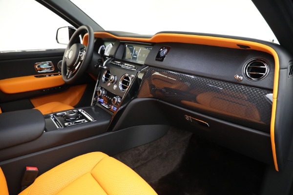 New 2024 Rolls-Royce Black Badge Cullinan for sale Sold at Bugatti of Greenwich in Greenwich CT 06830 28
