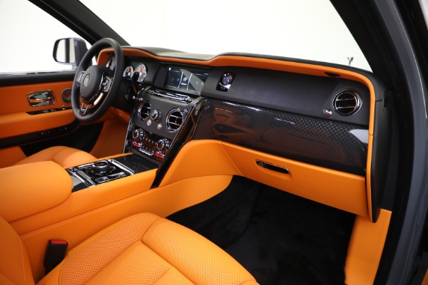 New 2024 Rolls-Royce Black Badge Cullinan for sale Sold at Bugatti of Greenwich in Greenwich CT 06830 28