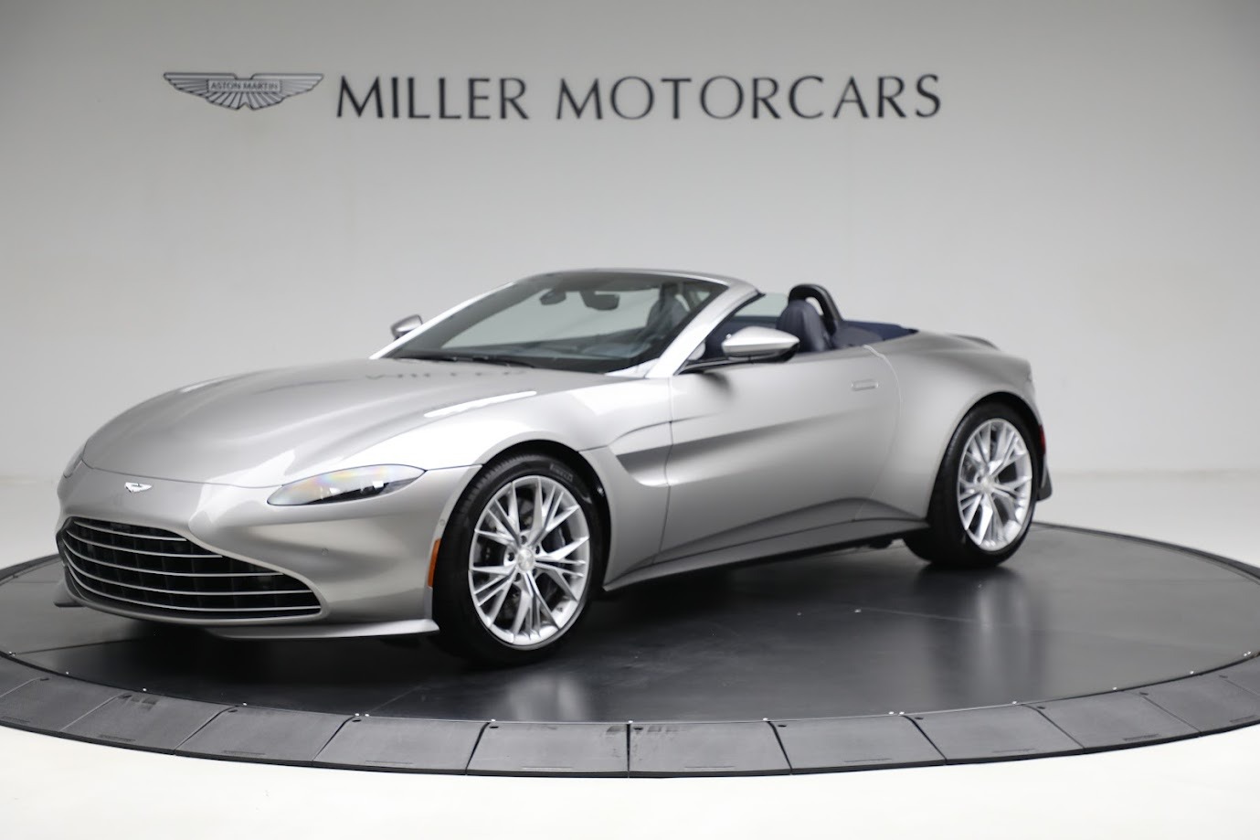 Used 2022 Aston Martin Vantage for sale Sold at Bugatti of Greenwich in Greenwich CT 06830 1