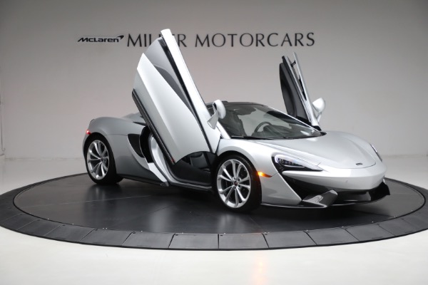 Used 2018 McLaren 570S Spider for sale Sold at Bugatti of Greenwich in Greenwich CT 06830 20