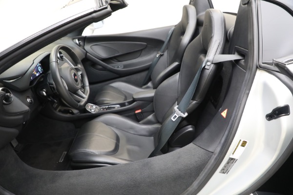 Used 2018 McLaren 570S Spider for sale Sold at Bugatti of Greenwich in Greenwich CT 06830 24