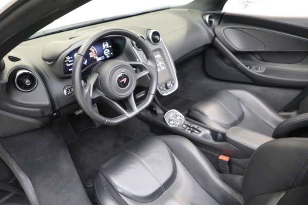 Used 2018 McLaren 570S Spider for sale Sold at Bugatti of Greenwich in Greenwich CT 06830 25